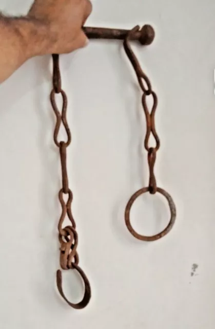 1800 Antique Primitive Hand Forged Wrought Iron 8 Shape Locking Chain