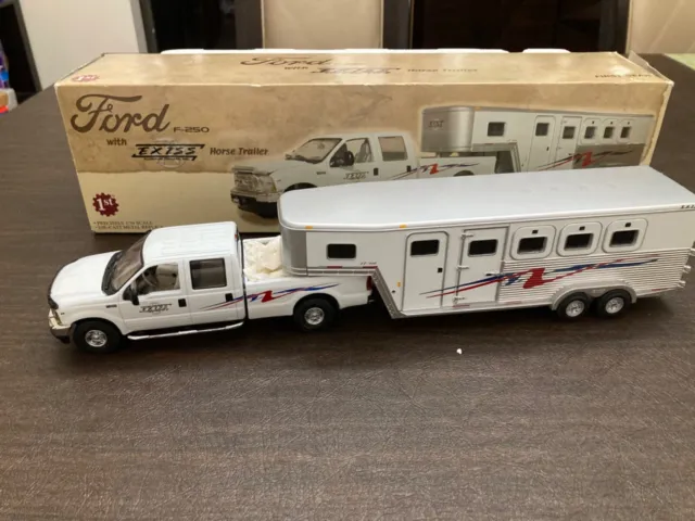 First Gear F250 with Horse Trailer 1:34, EXISS 10-3004, Excellent