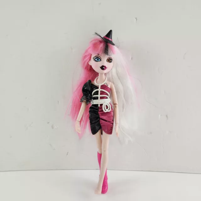 Bratzillaz Cloetta Spelletta Monster High Barkthalameow  Retired Mattel