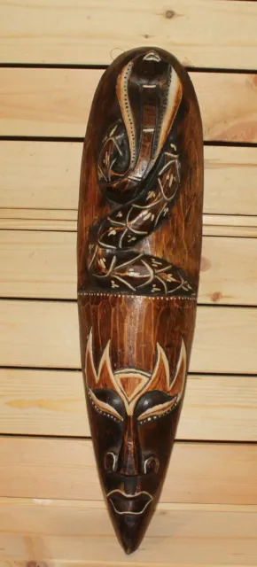 Maschera vintage tribale africana intagliata a mano in legno da appendere...