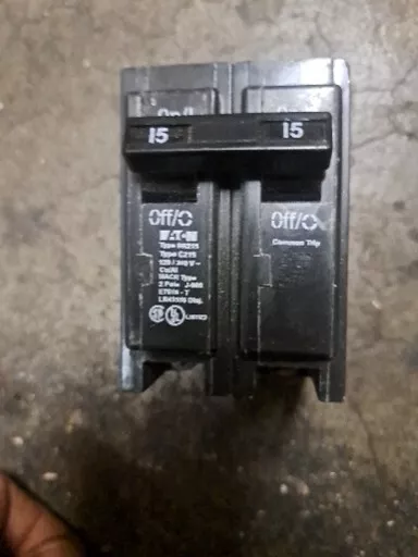 EATON Cutler-Hammer BR215 2 Pole 120/240V 15 Amp Circuit Breaker New