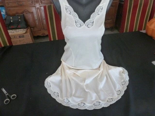 Combinaison & Fond De Robe Vintage En Dentelle Crème - Taille 42 - Réf. C80R - Fabriqué En France