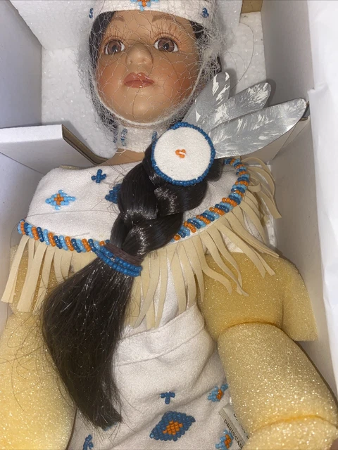 Heritage Signature Collection  Native Indian Porcelain Doll Cholena #40534 New! 3