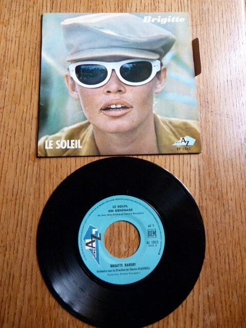 Disque Vinyle  45 Tours - Brigitte Bardot - Le Soleil