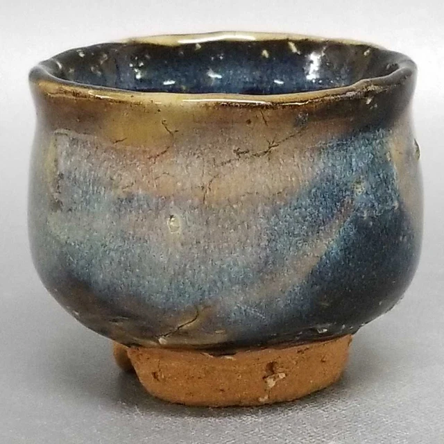 AK75)Japanese Pottery Hagi ware Guinomi Sake Cup Blue glaze  by Seigan Yamane