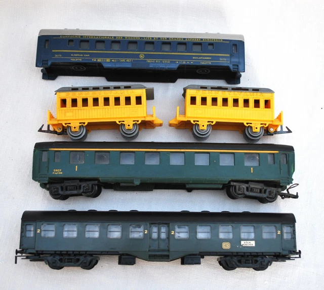 Lot De 4 Wagons Voyageurs Märklin 4040 HO - Occasion Bon État