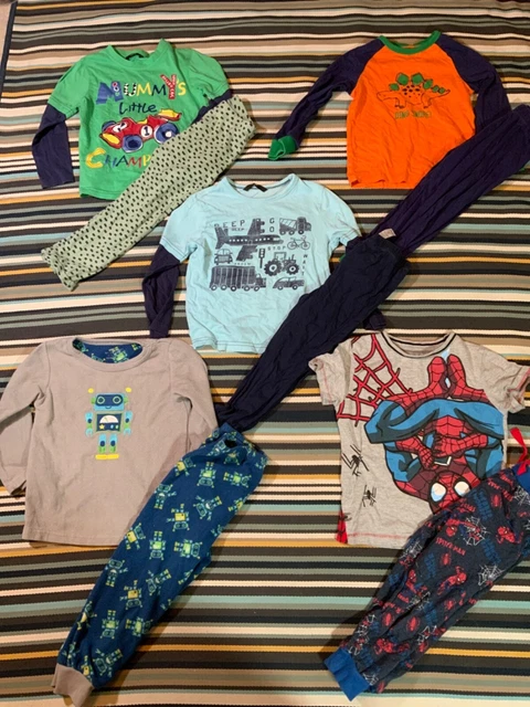 Pacchetto PJS ragazzi 3-4 anni 🙂