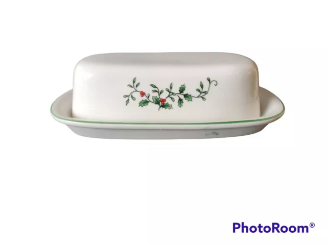 Royal Seasons Stoneware Christmas White Holly Ivy Butter Dish Red Green Serving