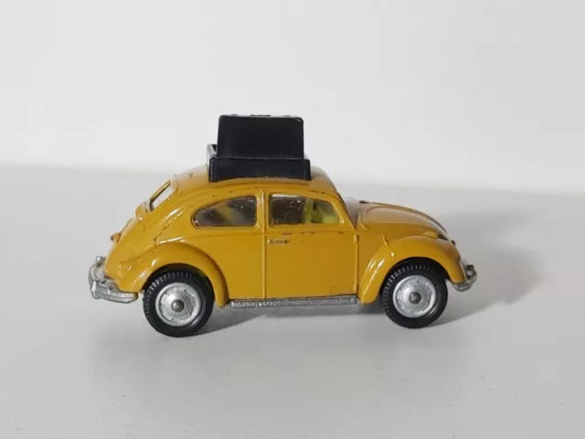 Vintage Husky Toys 20-b1 Tan Volkswagen 1300 Beetle With Luggage Rare