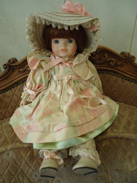 Poupée porcelaine Mundia Melusine 1992