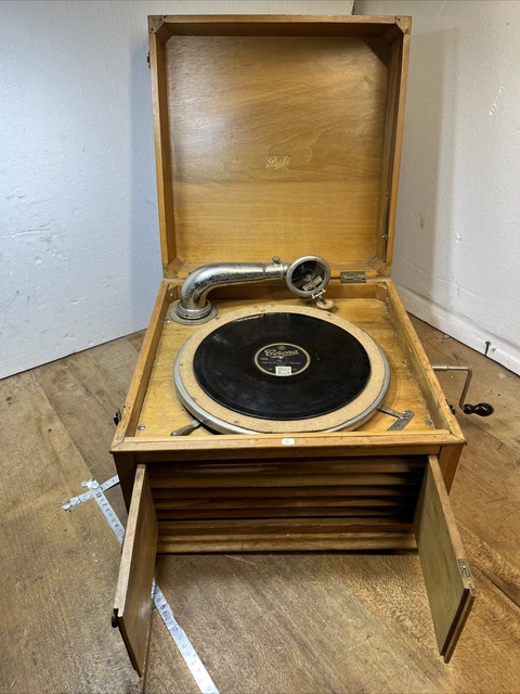 N.1 PHONOGRAPHE GRAMOPHONE CAISSE PATHE   AVEC MOTEUR  Fonctionne Bien.