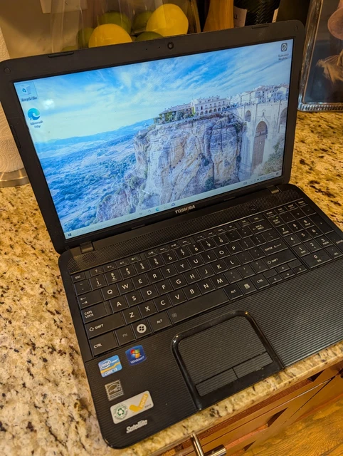 Toshiba Satellite Pro NB10t-A-11G - Intel Celeron N2830 - 4GB RAM - 500GB HDD - Grade C