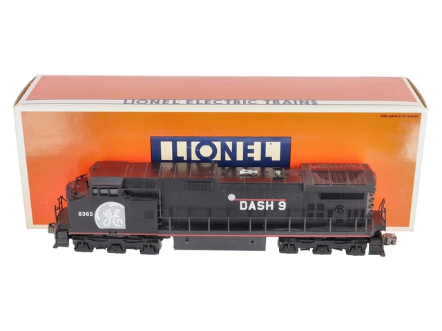 Lionel 6-18226 General Electric Dash-9 Diesel Locomotive #8365 LN/Box