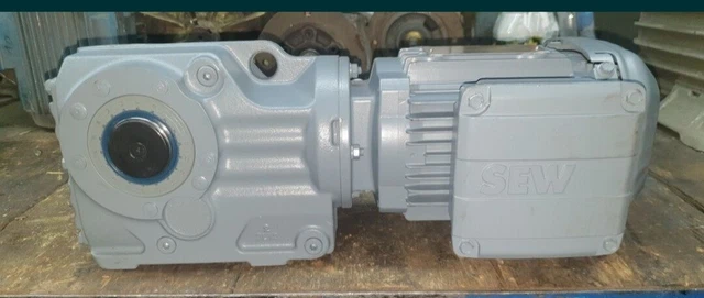motoréducteur Coudre 60 tr/min avec moteur 0,55 kW /#8 J4V 8845