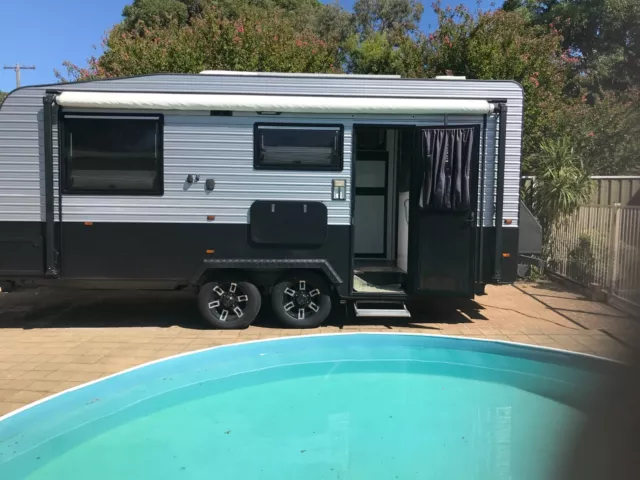 TRAVELLER VACATIONER 2017 21.6ft DUAL AXLE