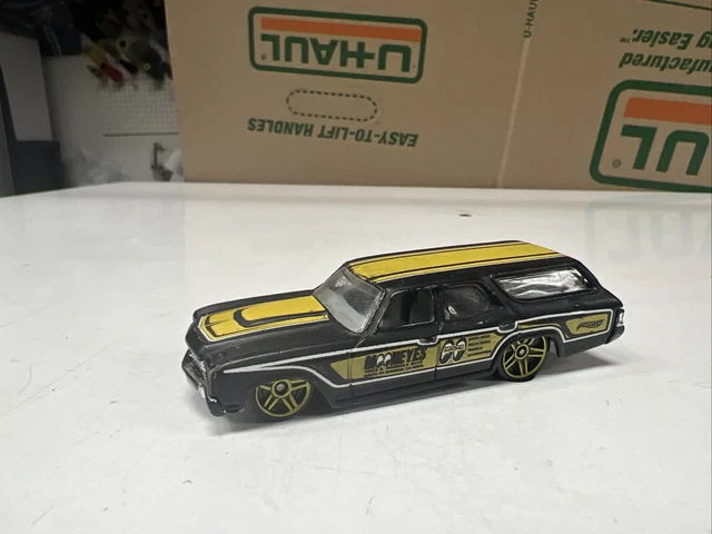 Hot Wheels HW Showroom 1970 Chevy Chevelle SS Wagon Black Moon Eyes Die Cast
