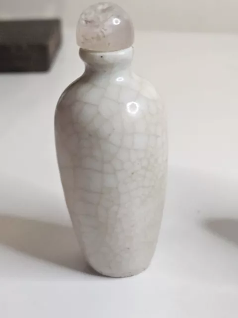 Vintage Chinese  Snuff Bottle Crackle Quartz Top Porcelain Ceramic -Won't Open-
