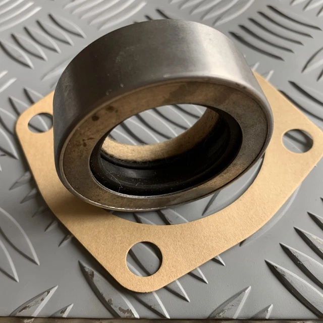 New PTO Seal Fits Massey Ferguson TEA20 TED20 TEF20 Tractors 195673M1