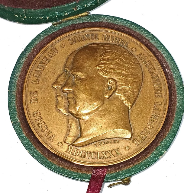 Médaille De Table Erevan Brandy Company 1977 - URSS, Bronze, Tirage Limité 530 Pièces