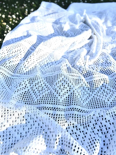 Dessus de lit en crochet fait main d'occasion - Linge de