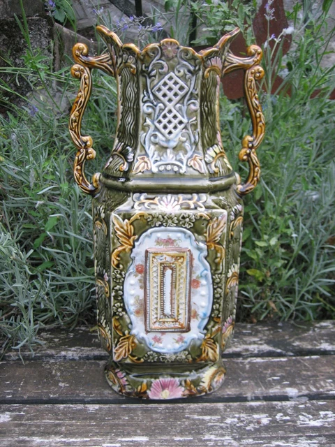 Vase Ancien Gien Art Nouveau – Motif Chrysanthème Et Muguet – Céramique Blanche – France