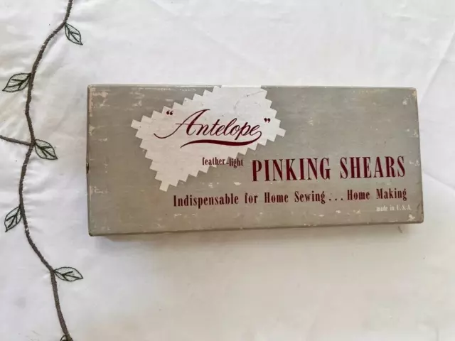 Tijeras antílope vintage caja original manijas de celuloide rojo