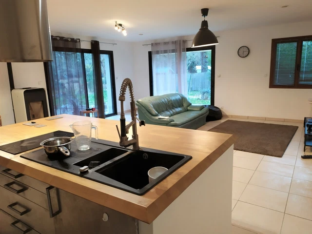 Maison 94 m2 à Onesse Laharie sur quartier calme  23 km de la mer (Contis plage) 3