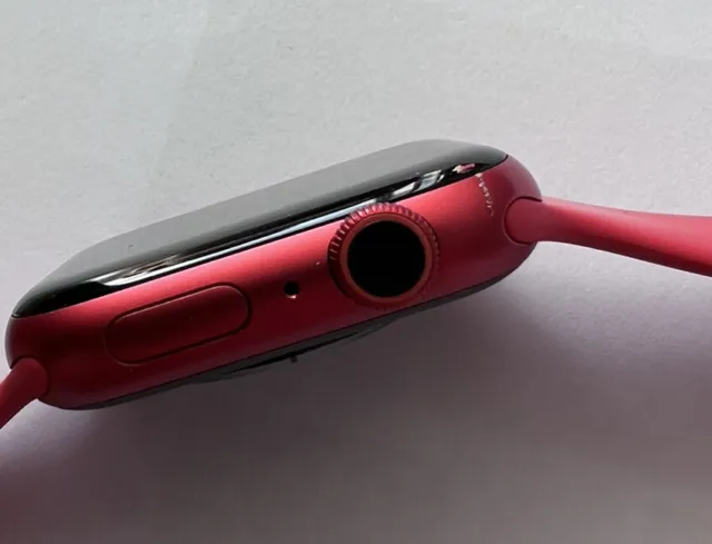 Apple Watch (Series 6) Aluminium 44 mm GPS - Rot Sportarmband Gebraucht