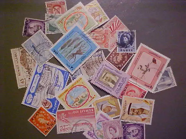 25 Different Kuwait Stamp Collection - Lot