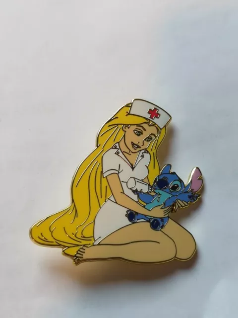 Fantasy Disney Pin Raiponce Infirmière Et Stitch Édition Limitée 100