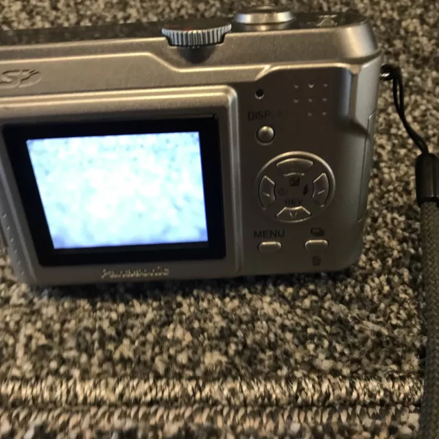 Panasonic Lumix DMC-LZ1 4.0 Mp - Digital Camera - Silver - Tested