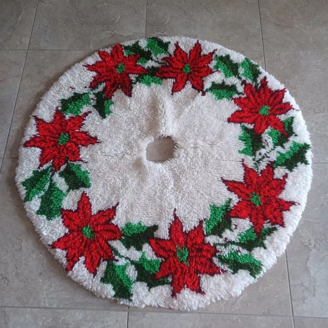 Vintage Handmade Latch Hook Rug Poinsettia White Red Green Christmas Tree Skirt