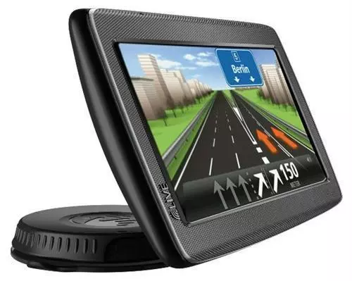 TomTom GO 820 LIVE Europa 45 Länder XL Navigationssytem IQ Routes Fahrspurassi.
