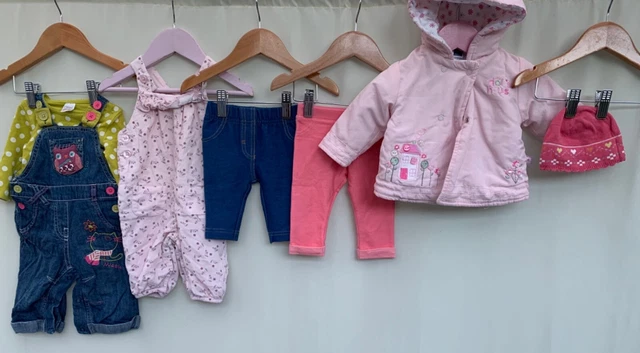 Pacchetto di vestiti per ragazze età 0-3 mesi F&F Next noce moscata