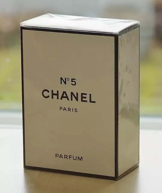 Vintage 5oz Chanel powder and BOX - loose dusting powder - silky after bath  powder