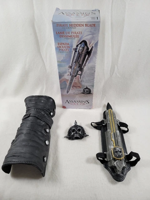 Assassins Creed IV Black Flag Pirate Hidden Blade Arm Sword Toy Costume Cosplay