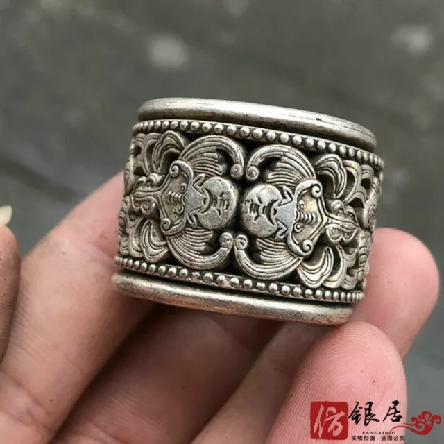 Exquisite Old Chinese tibet silver handcarved bat Pull finger Ring statue 8029