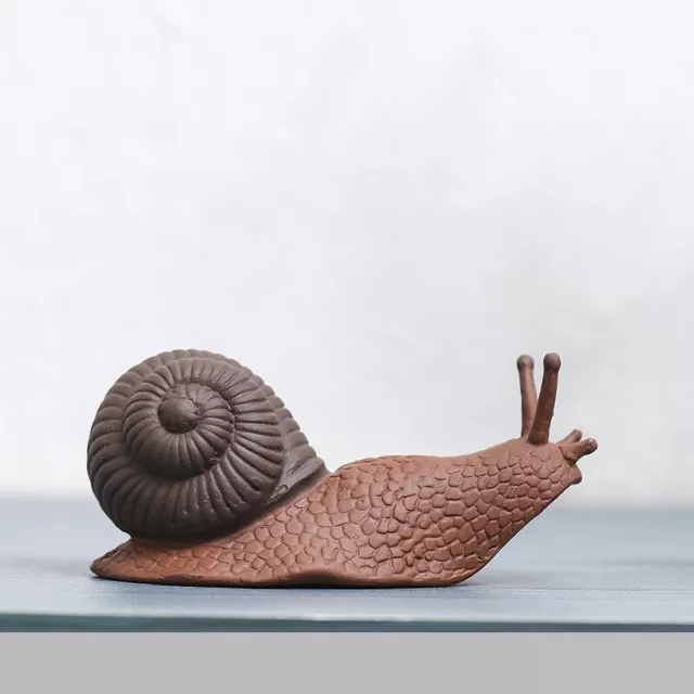 Cute Small Snail Statue Ceramic Figurine Ornament Animal Micro Landscape Decor