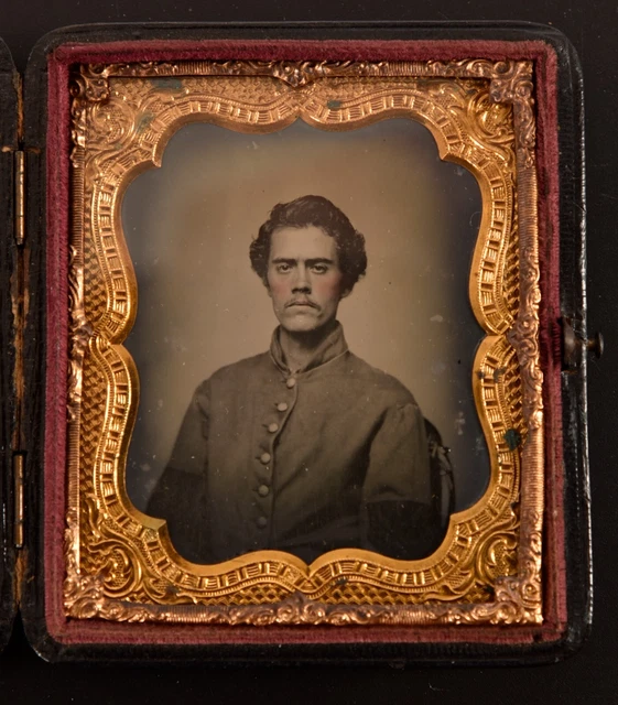 Civil War Confederate or Union Soldier 1/6 plate Ambrotype