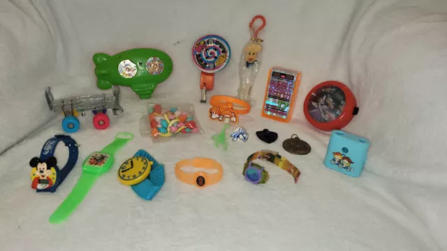 Lot Of 18 Vintage Toys Bubble Beeper Gum 1990s Friction Spinner Eraser Watch Etc