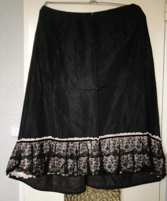 Skirt Black Antique Down IN Dentelle Hand Made Early 20th N°100