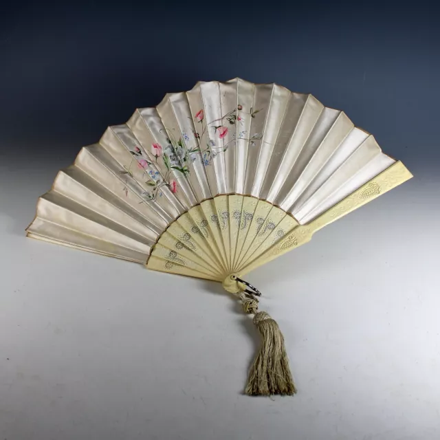 Antique French Hand Painted Silk Fan Eventail w Carved Spines Original Box 2
