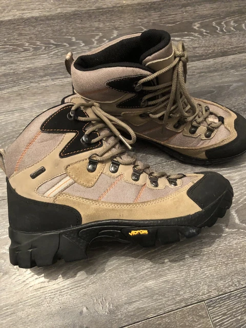 adventuridge walking boots