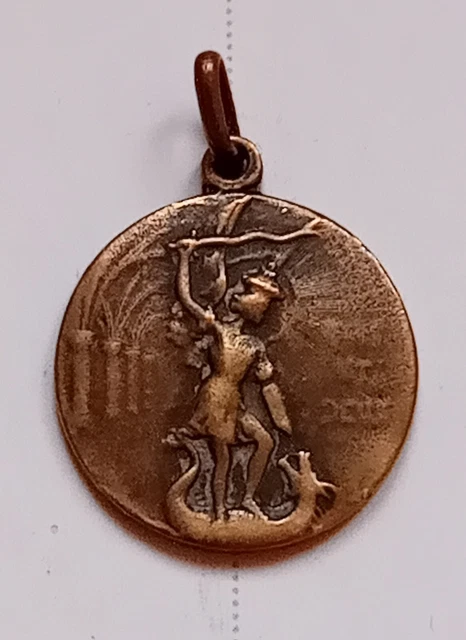 Magnifique médaille religieuse fin XXe Saint Michel terrassant le