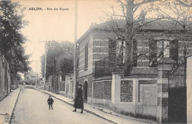 CPA 94 ABLON / RUE DES WALNUTS / rare shot