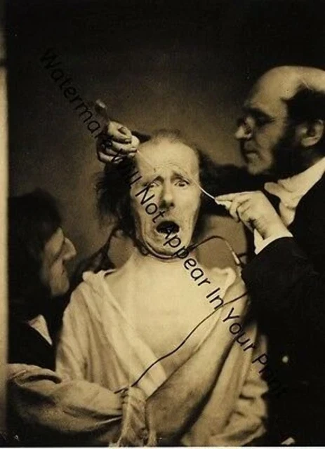 SPOOKY FREAKY ODD CREEPY STRANGE WEIRD Human Electric Shock VINTAGE PHOTO D21