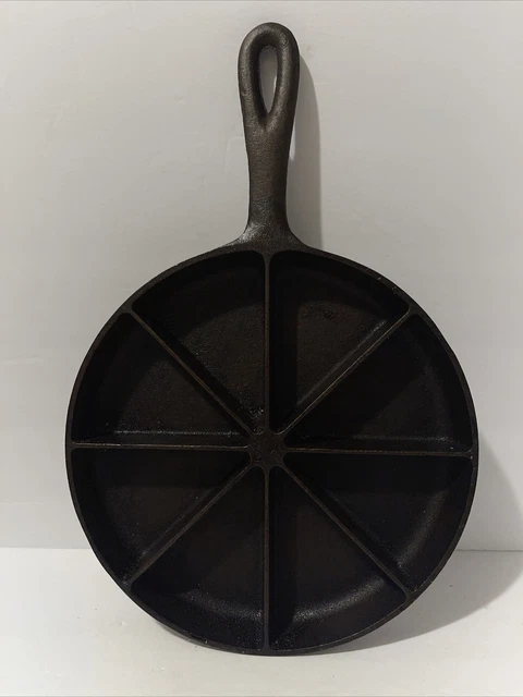 Vintage 9 inch Cast Iron Cornbread Skillet, 14 in total length w/ handle