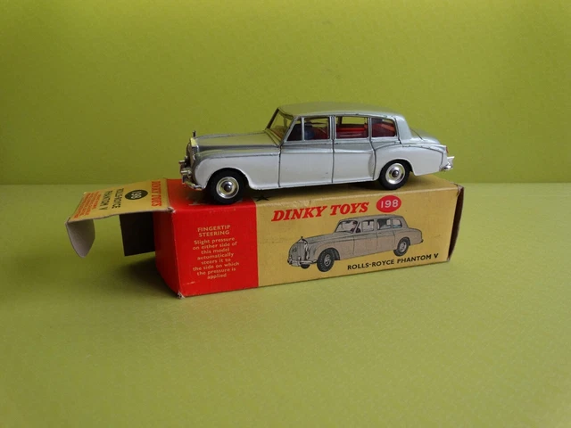 Dinky toys réf 198 Rolls-Royce Phantom V avec sa boite d'origine - Collection