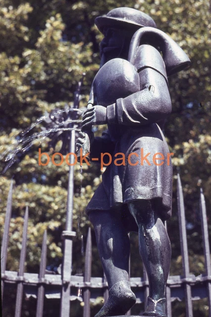 Altes orig. Foto-Glasdia/Vintage slide: NÜRNBERG 1963 | Dudelsackpfeiferbrunnen