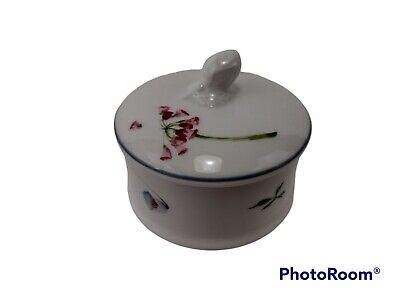 Wedgwood Ophelia Bone China Round Trinket Box With Lid No Cracks or Chips